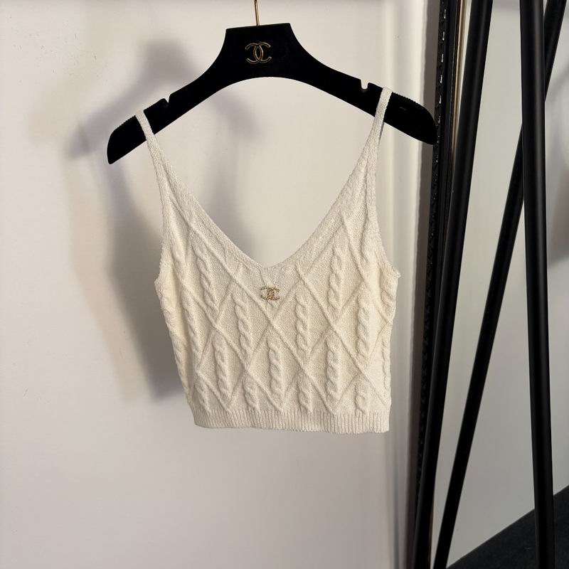 Chanel one size 24